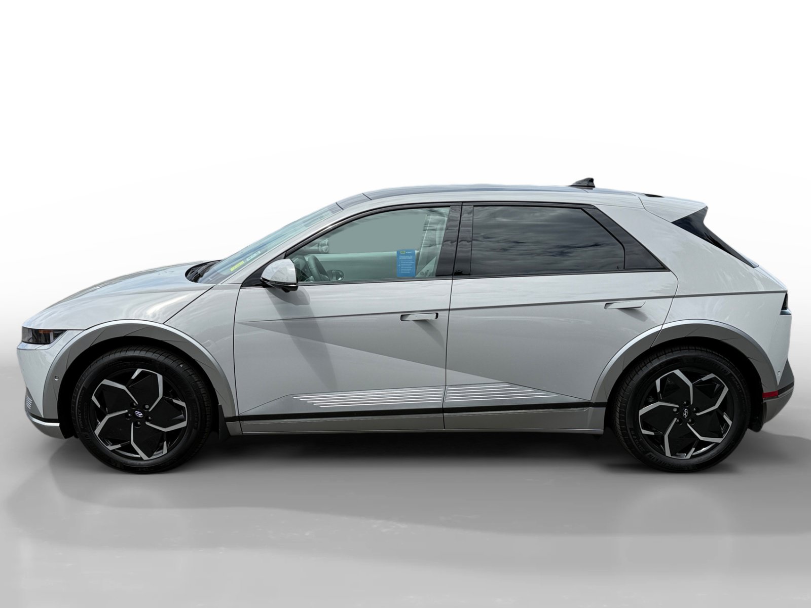 Certified 2024 Hyundai Ioniq 5 Limited RWD image 2