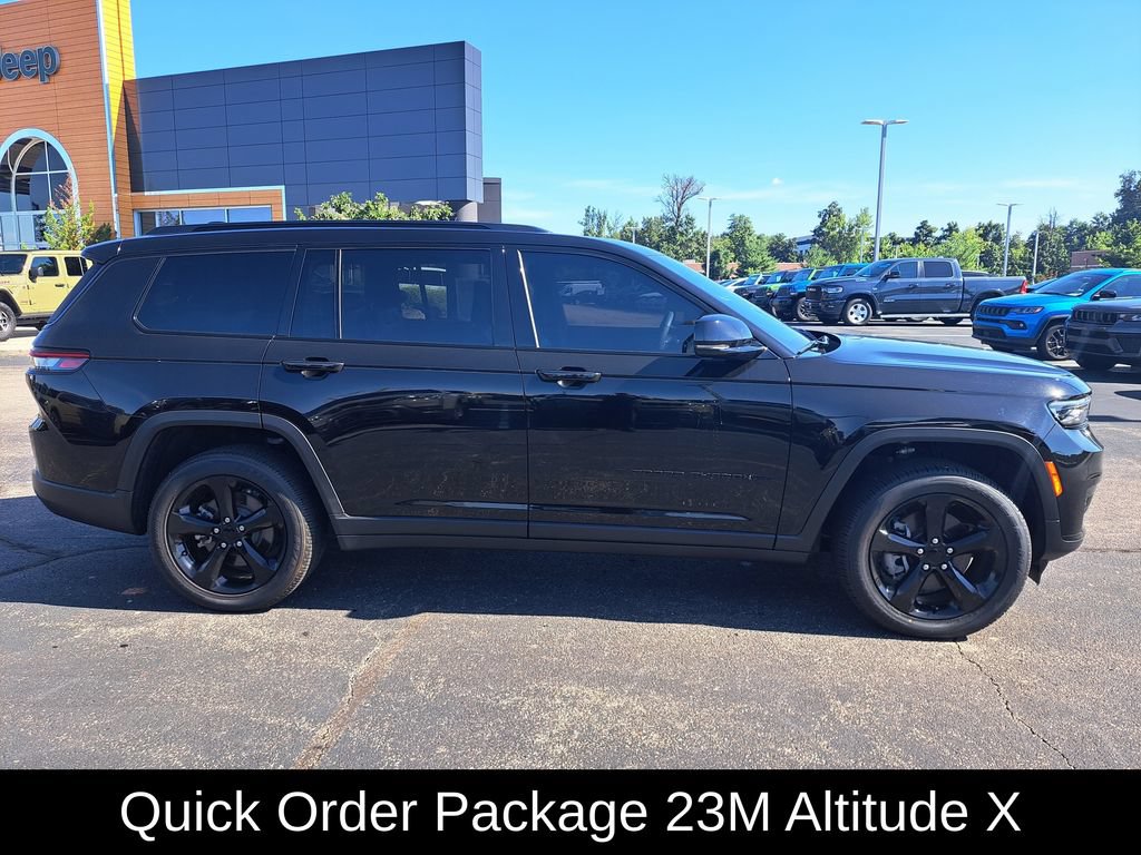 Certified 2024 Jeep Grand Cherokee L Altitude AWD/4WD image 3