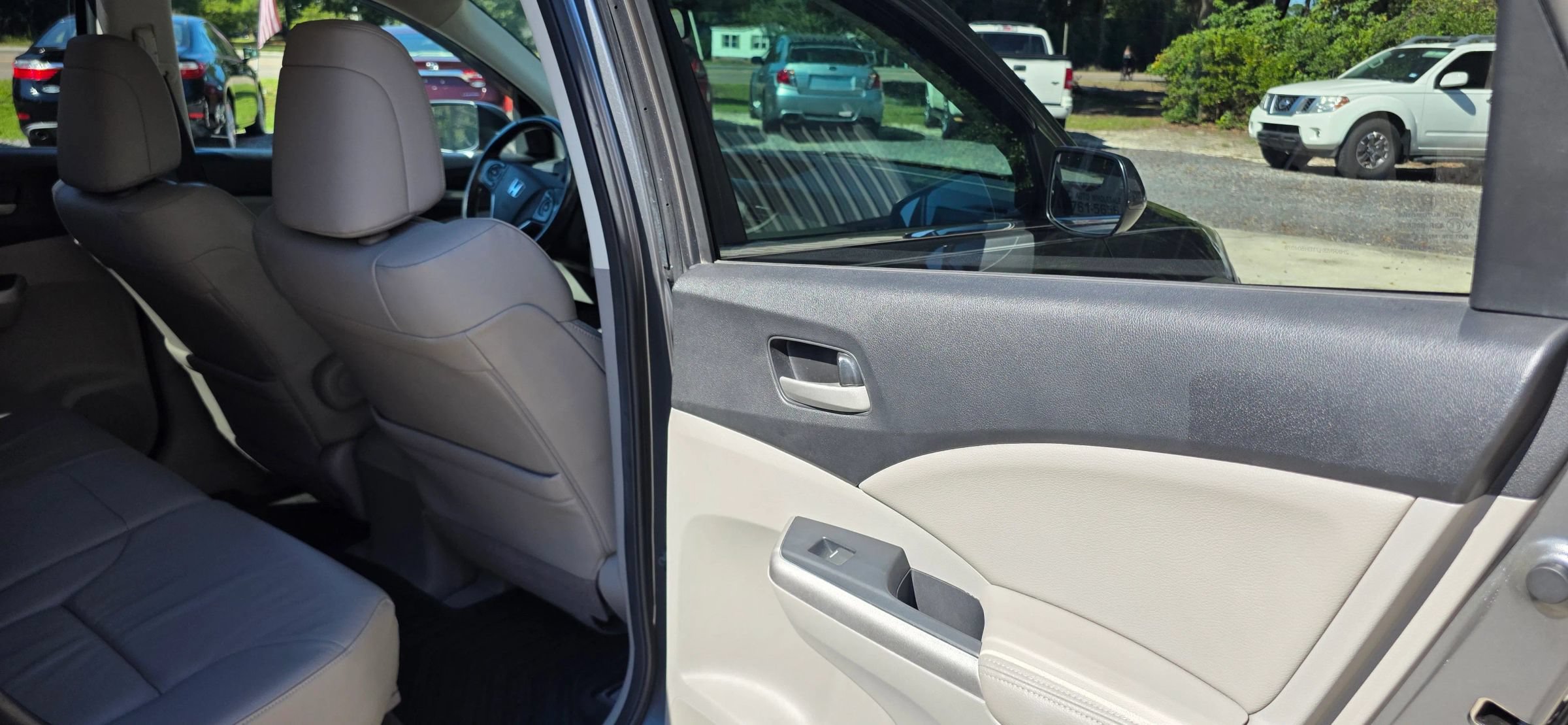 Used 2014 Honda CR-V EX-L image 17