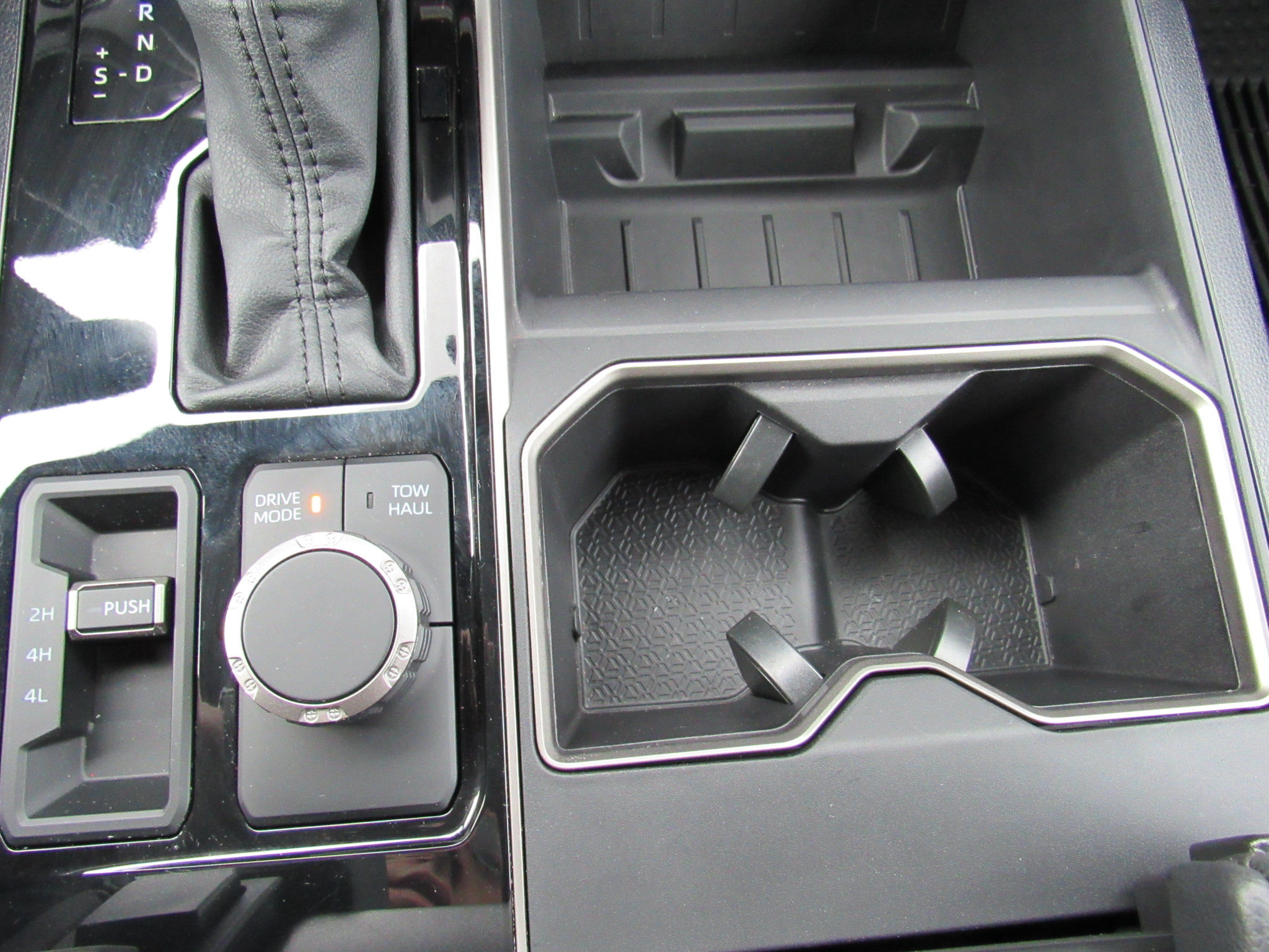 Used 2025 Toyota Tundra SR5 AWD/4WD image 22
