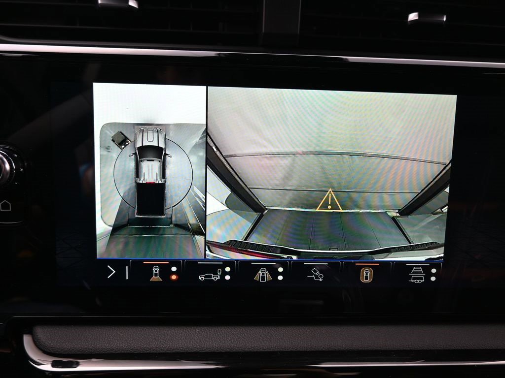 New 2026 GMC Sierra 3500 AT4 w/ AT4 Premium Plus Package image 16