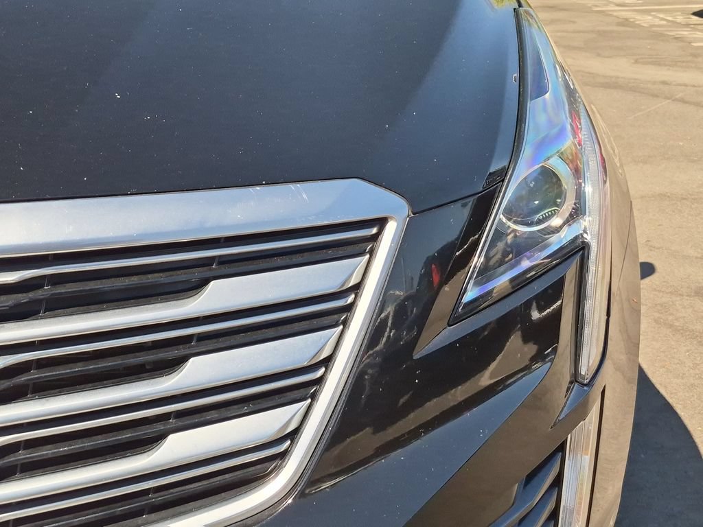 Used 2018 Cadillac XT5 Luxury w/ Driver Awareness Package FWD image 24