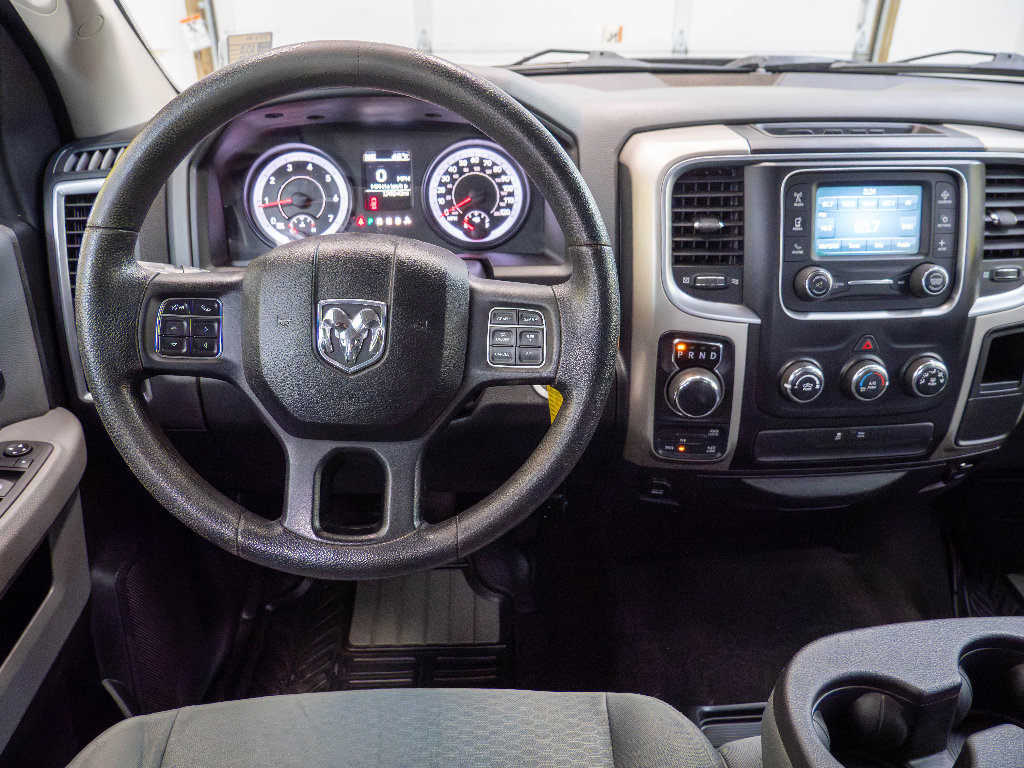 Used 2016 RAM 1500 Classic SLT AWD/4WD image 22