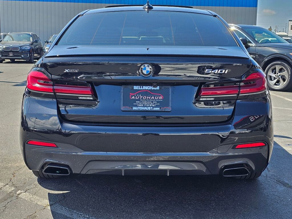 Used 2023 BMW 540i xDrive w/ M Sport Package AWD/4WD image 4