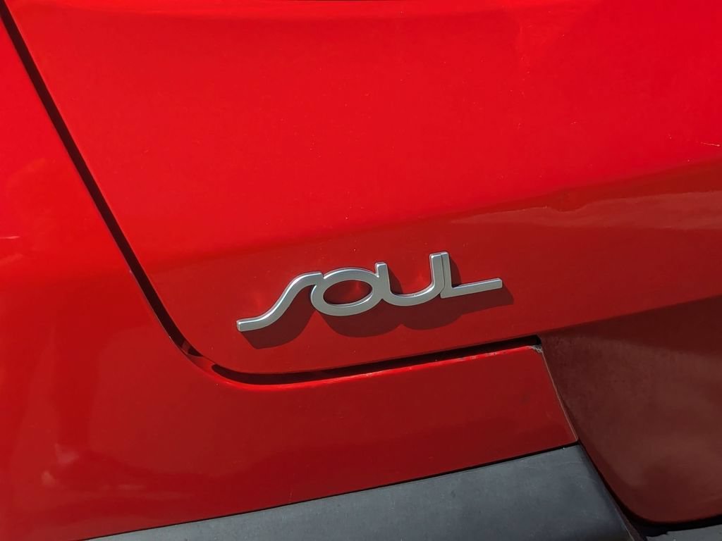 Used 2022 Kia Soul LX FWD image 11