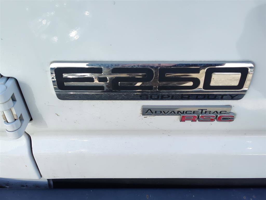 Used 2014 Ford E-250 and Econoline 250 w/ Power Group image 5