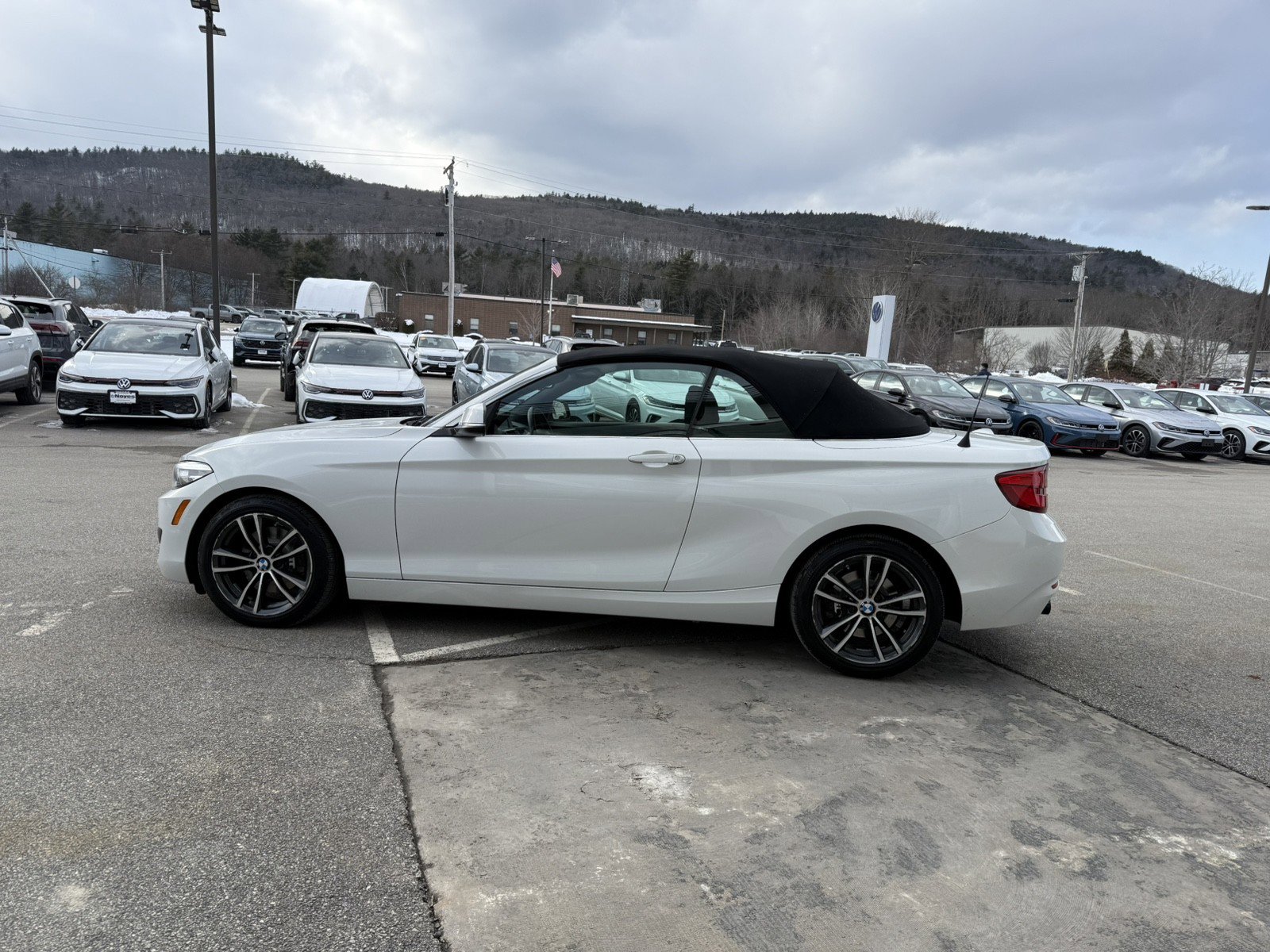 Used 2019 BMW 230i xDrive Convertible w/ Convenience Package image 6