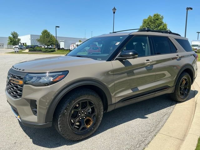 Used 2026 Ford Explorer Tremor w/ Tremor Ultimate Package AWD/4WD image 3