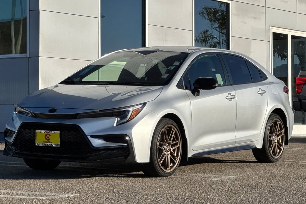 Used 2024 Toyota Corolla SE image 8