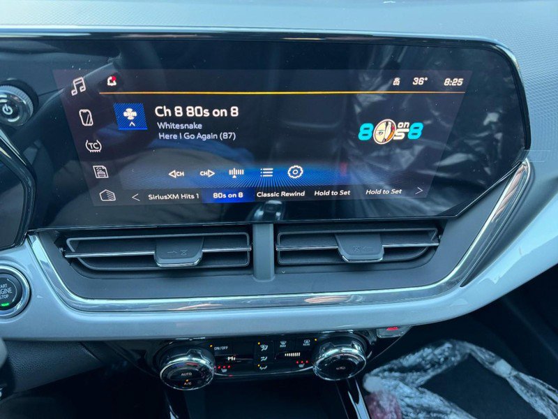 New 2026 Chevrolet Trax LT w/ Driver Confidence Package image 34