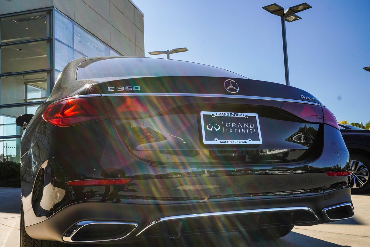 Used 2024 Mercedes-Benz E 350 4MATIC Sedan image 11