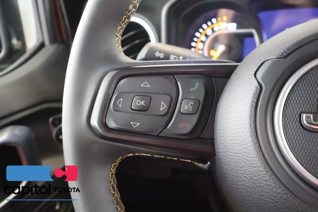 Used 2024 Jeep Gladiator Sport w/ Premium Package AWD/4WD image 17