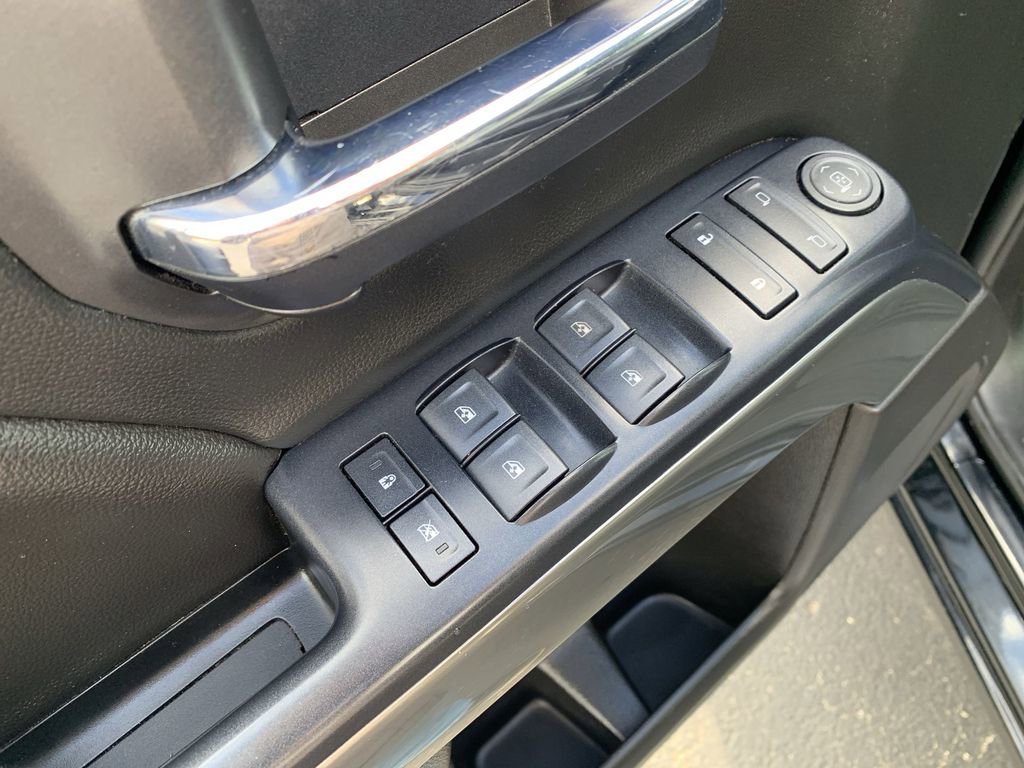 Used 2018 Chevrolet Silverado 1500 LT image 15