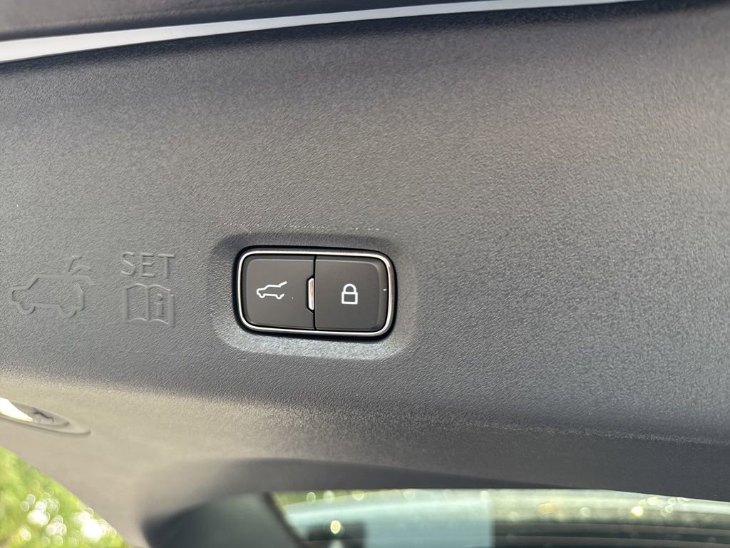 New 2025 Ford Expedition Active AWD/4WD image 10