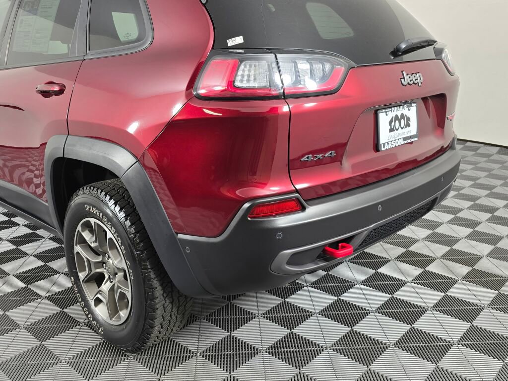 Used 2021 Jeep Cherokee Trailhawk w/ Technology Group image 12