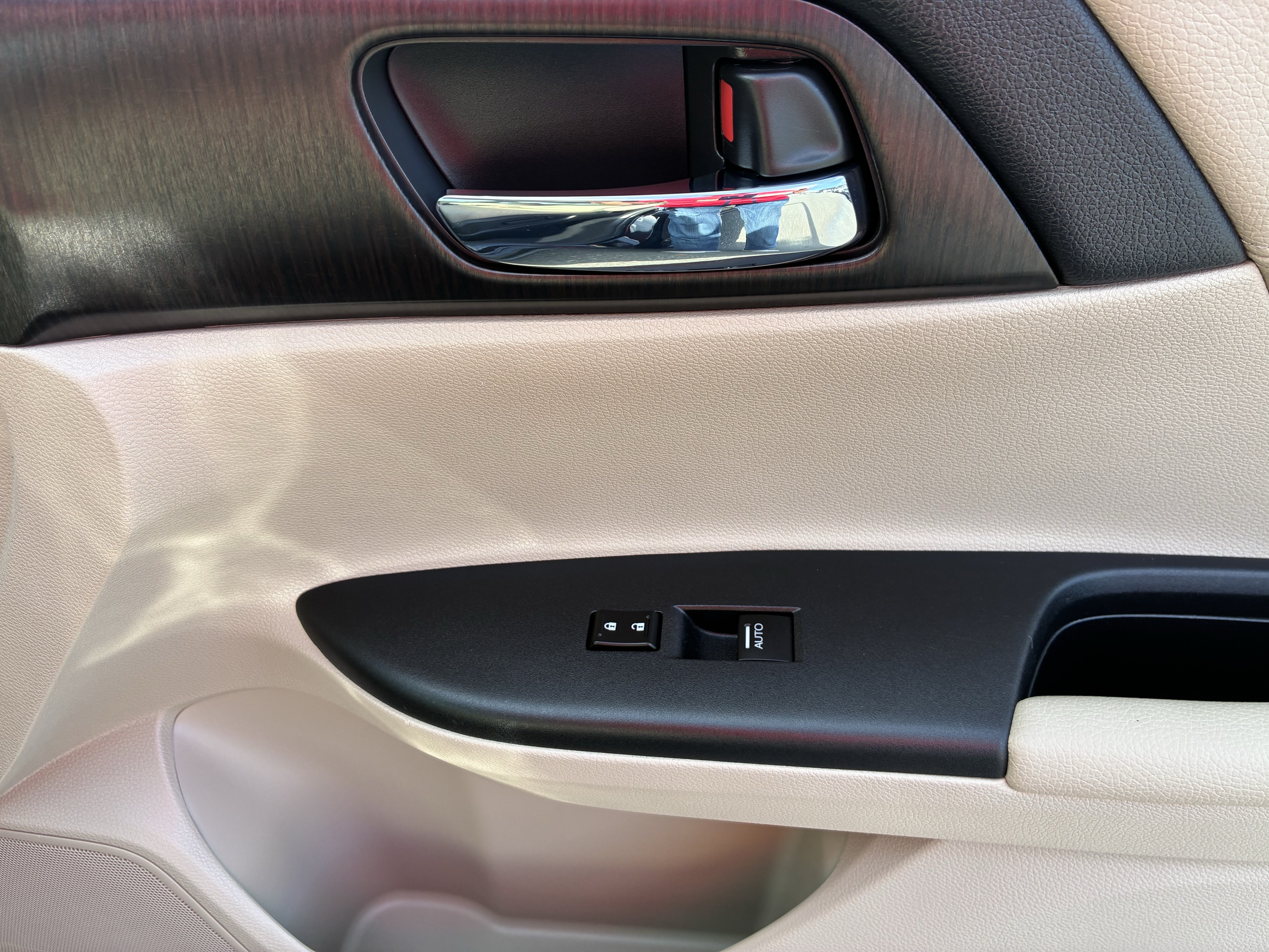 Used 2014 Honda Accord EX-L image 16