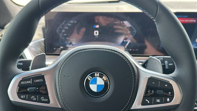 New 2026 BMW X7 M60i image 14