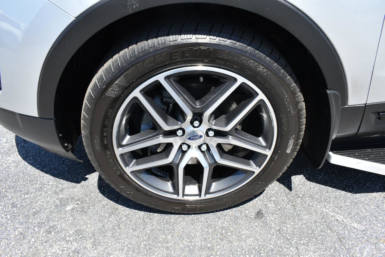 Used 2017 Ford Explorer Sport w/ Equipment Group 401A AWD/4WD image 35