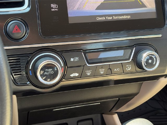Used 2015 Honda Civic Hybrid Sedan image 21