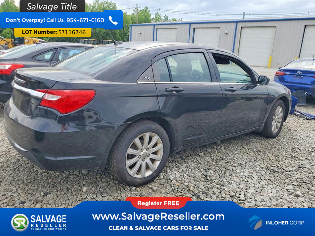 Used 2013 Chrysler 200 Touring FWD image 4