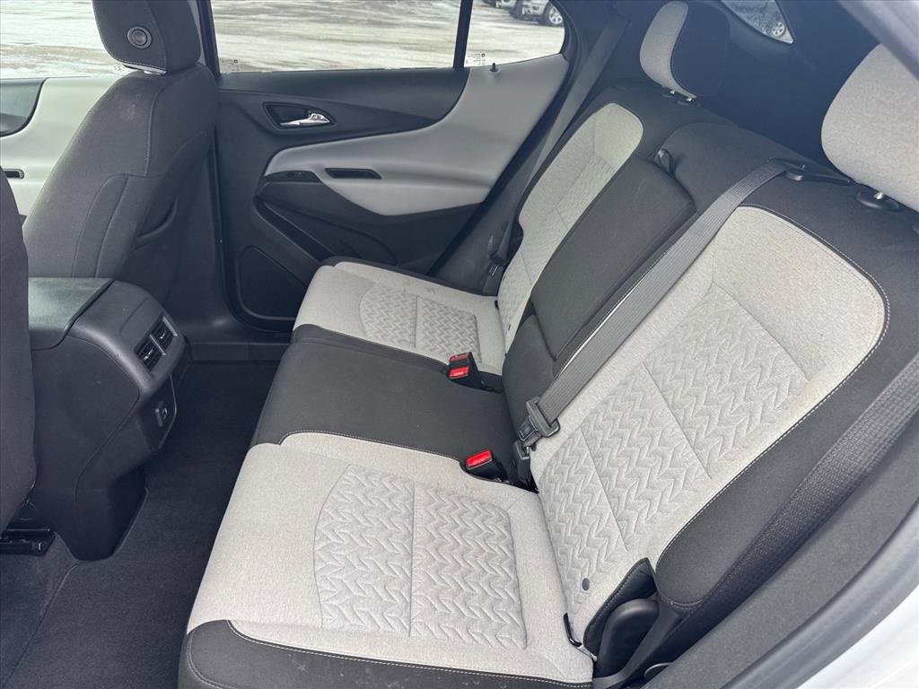 Used 2022 Chevrolet Equinox LS w/ LS Convenience Package image 9