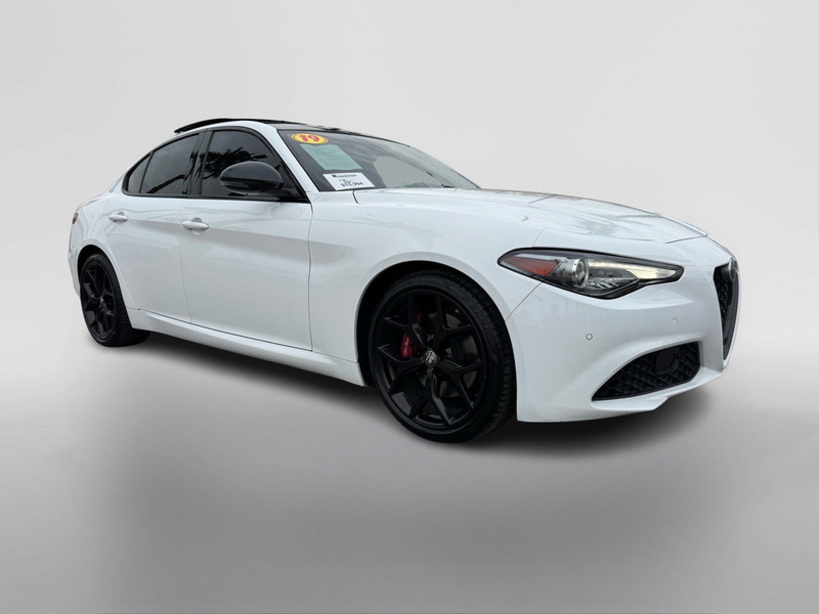 Used 2019 Alfa Romeo Giulia nero edizione w/ Nero Edizione image 7