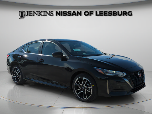 Certified 2025 Nissan Sentra SR w/ SR Premium Package FWD image 11