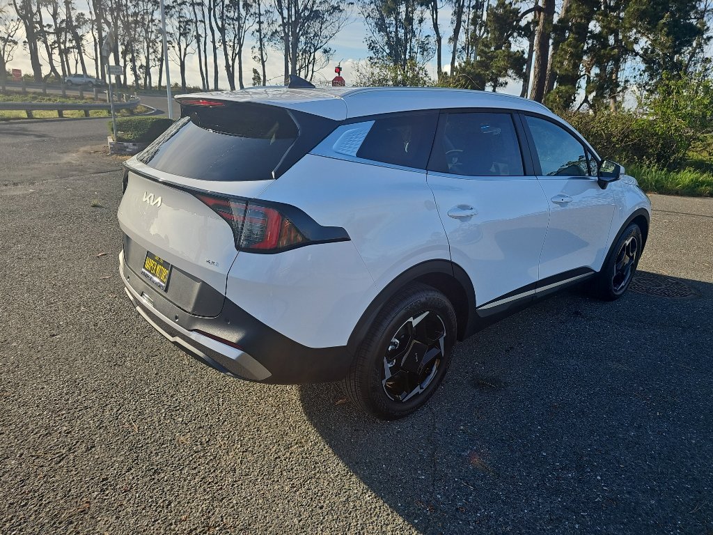 New 2026 Kia Sportage EX image 6