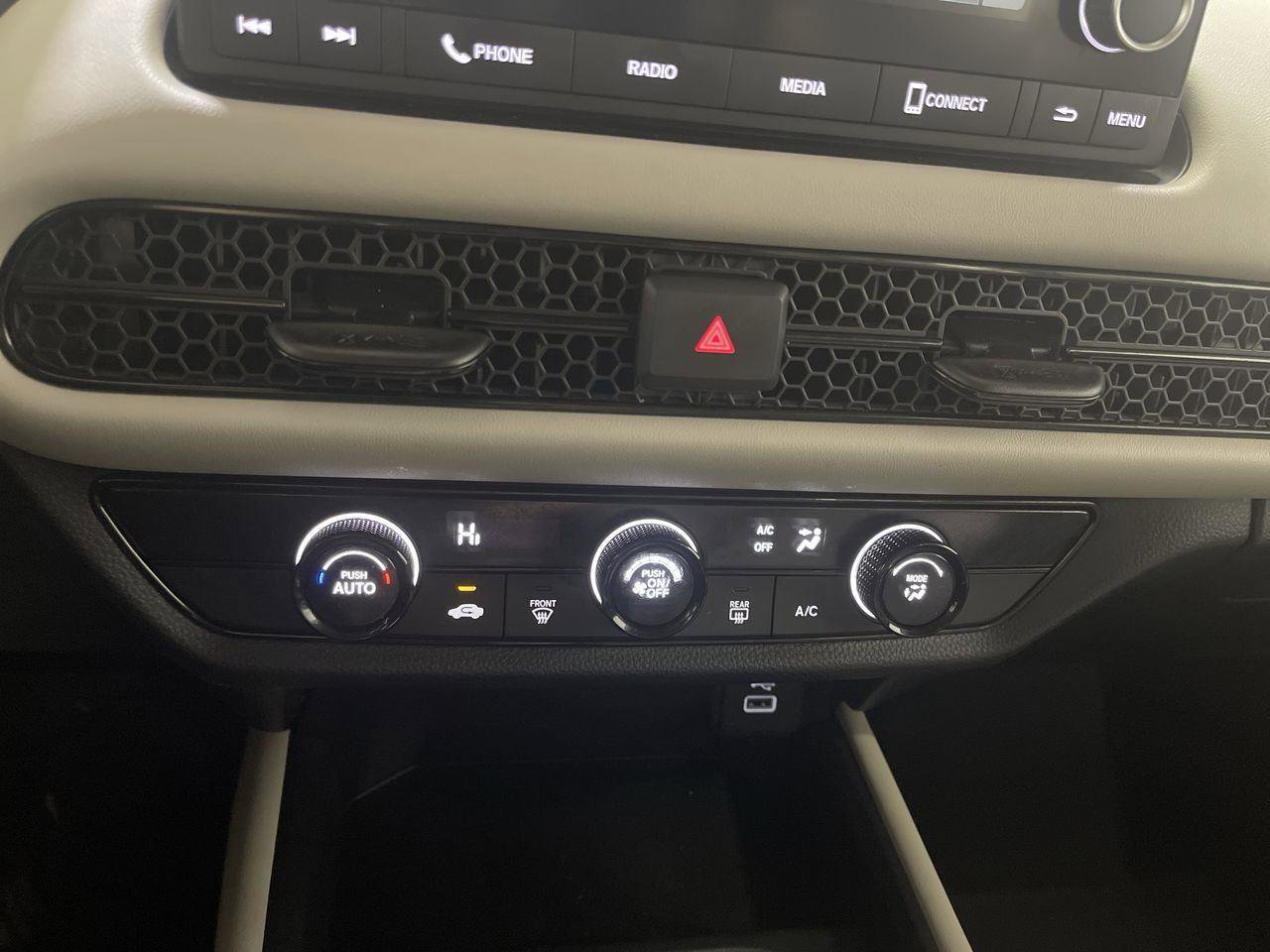 Certified 2025 Honda HR-V LX image 18
