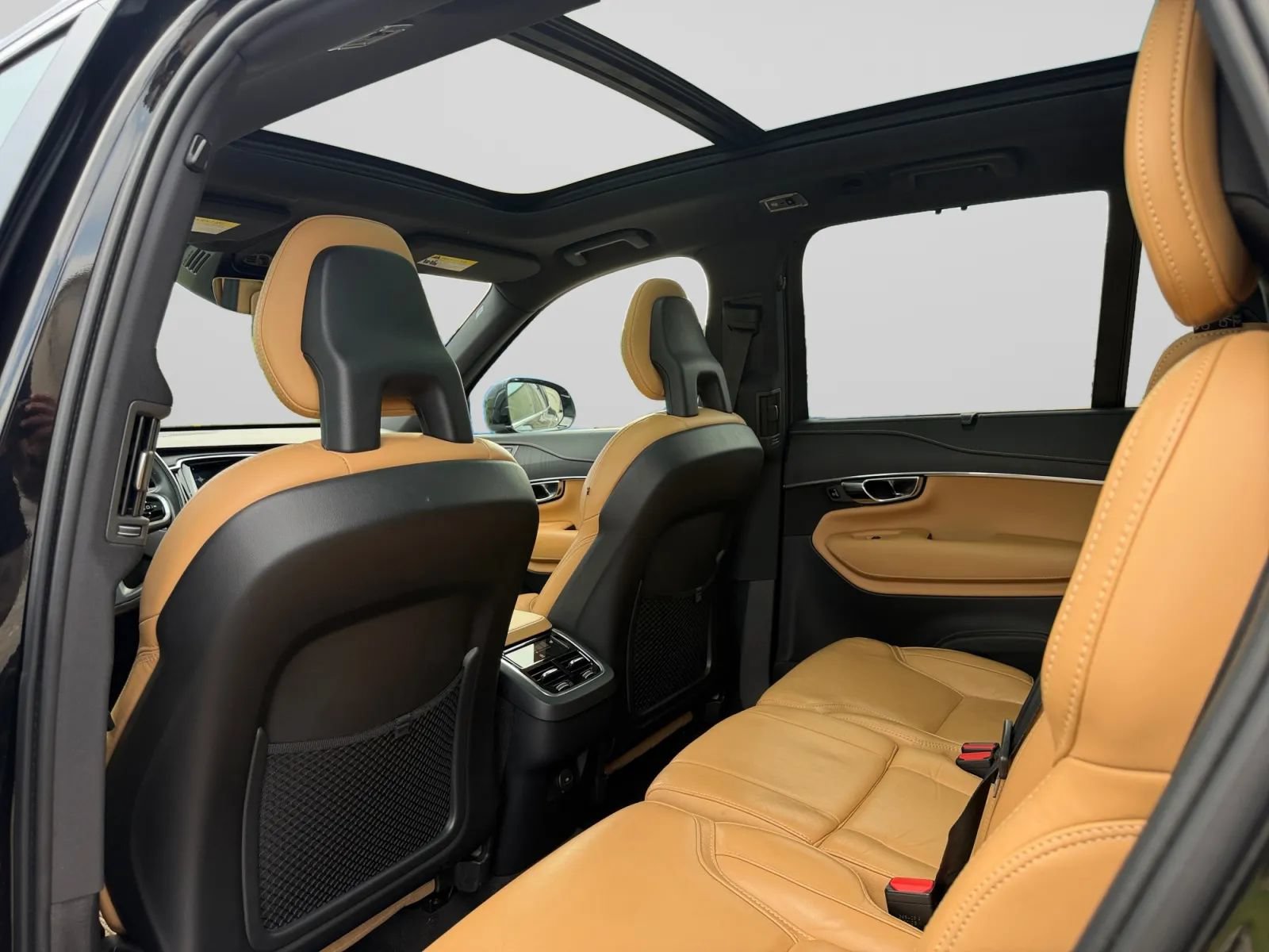 Used 2022 Volvo XC90 T6 Inscription w/ Advanced Package AWD/4WD image 25
