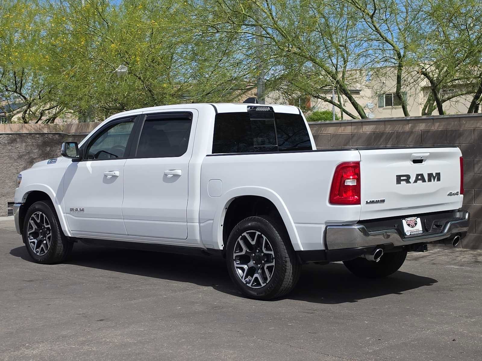 Used 2025 RAM 1500 Laramie w/ Advanced Safety Group II AWD/4WD image 7