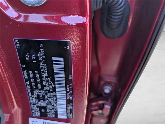 Certified 2025 Toyota Highlander XLE image 27