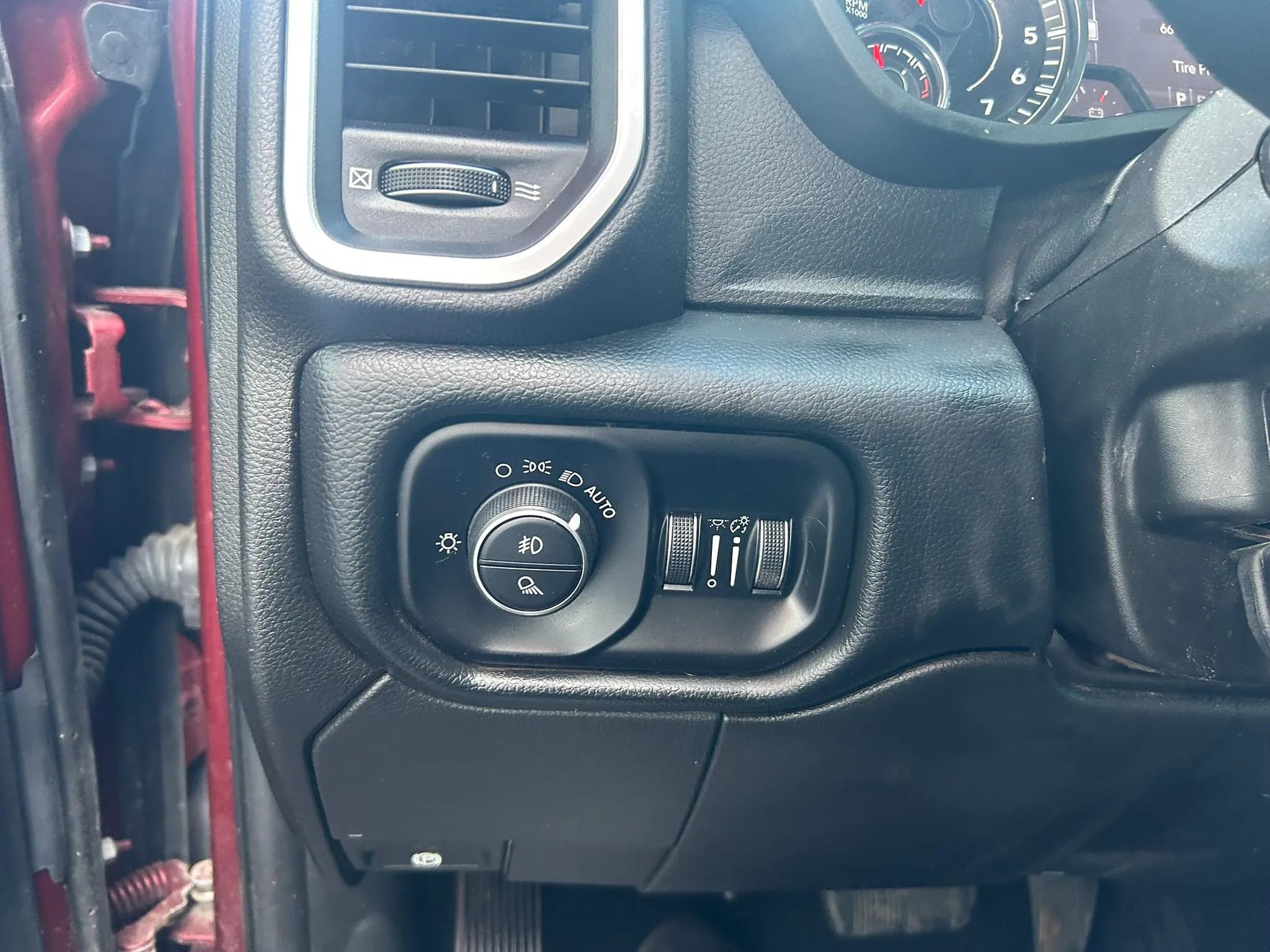 Used 2019 RAM 2500 Big Horn AWD/4WD image 15