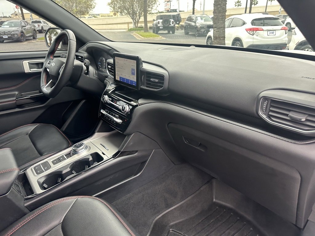 Used 2022 Ford Explorer ST-Line image 24