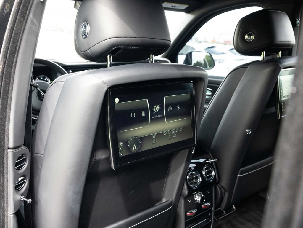 Certified 2021 Rolls-Royce Cullinan AWD/4WD image 55