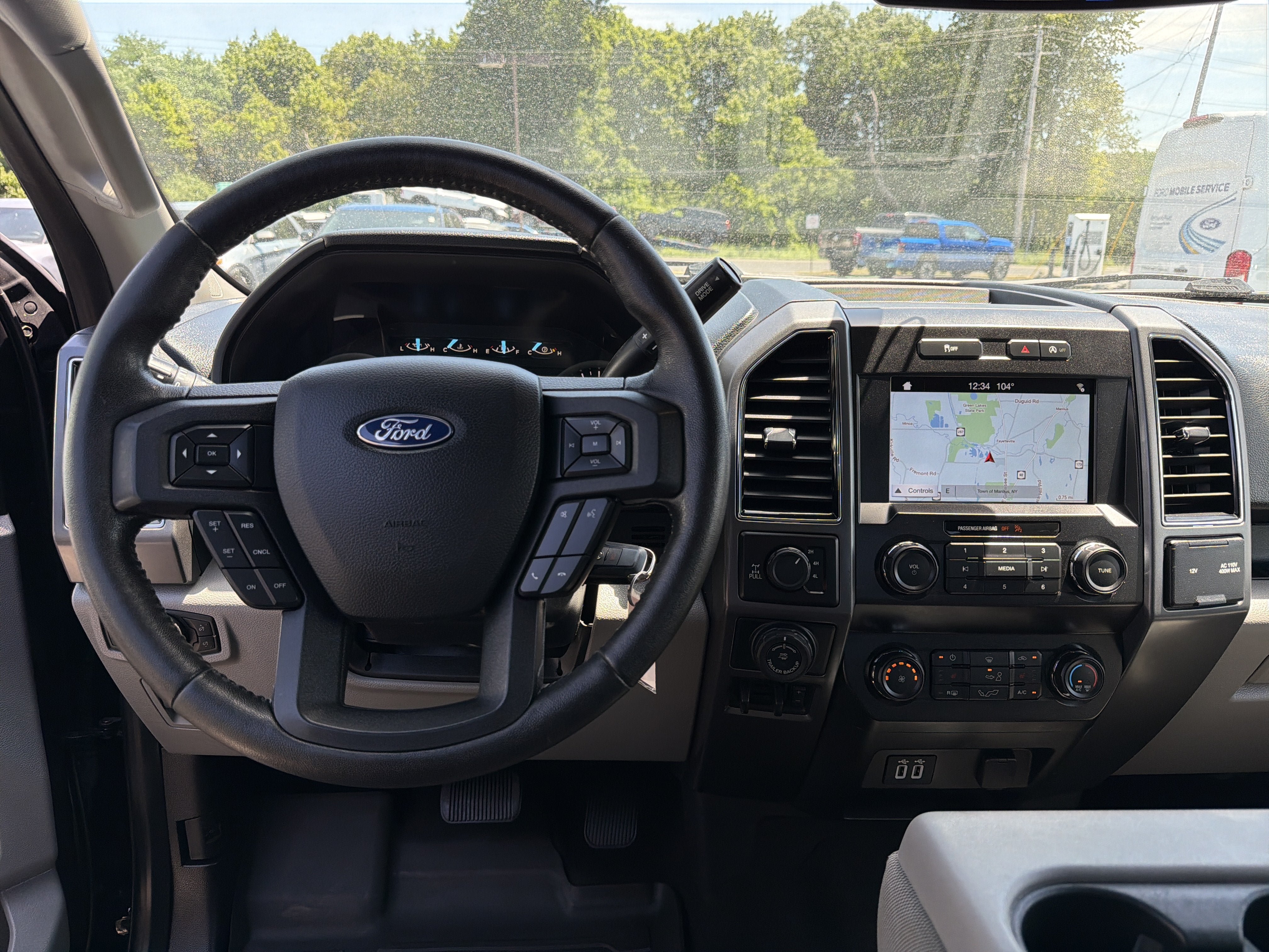 Used 2019 Ford F150 XLT w/ Equipment Group 302A Luxury AWD/4WD image 14