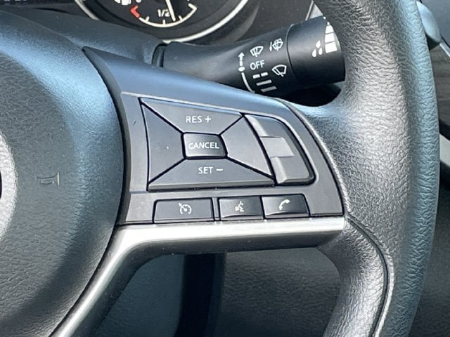 Used 2025 Nissan Altima 2.5 SV FWD image 13