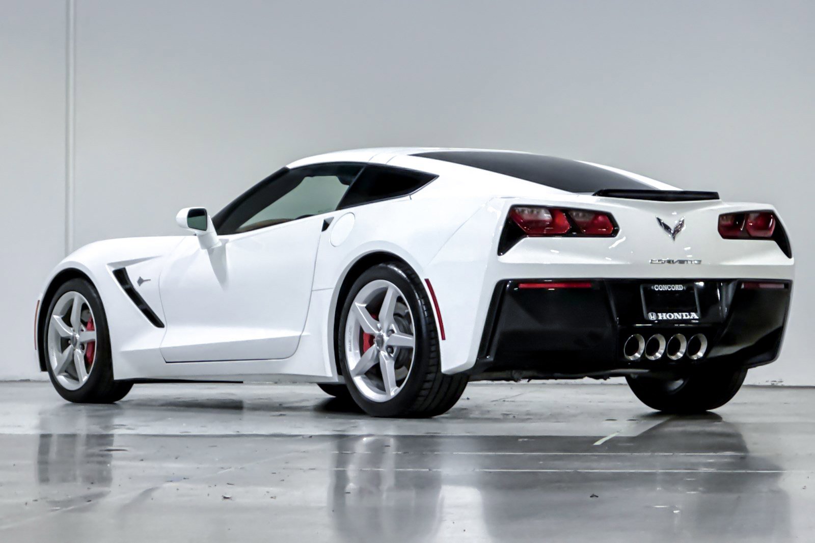 Used 2015 Chevrolet Corvette Stingray Coupe w/ 3LT Preferred Equipment Group RWD image 2