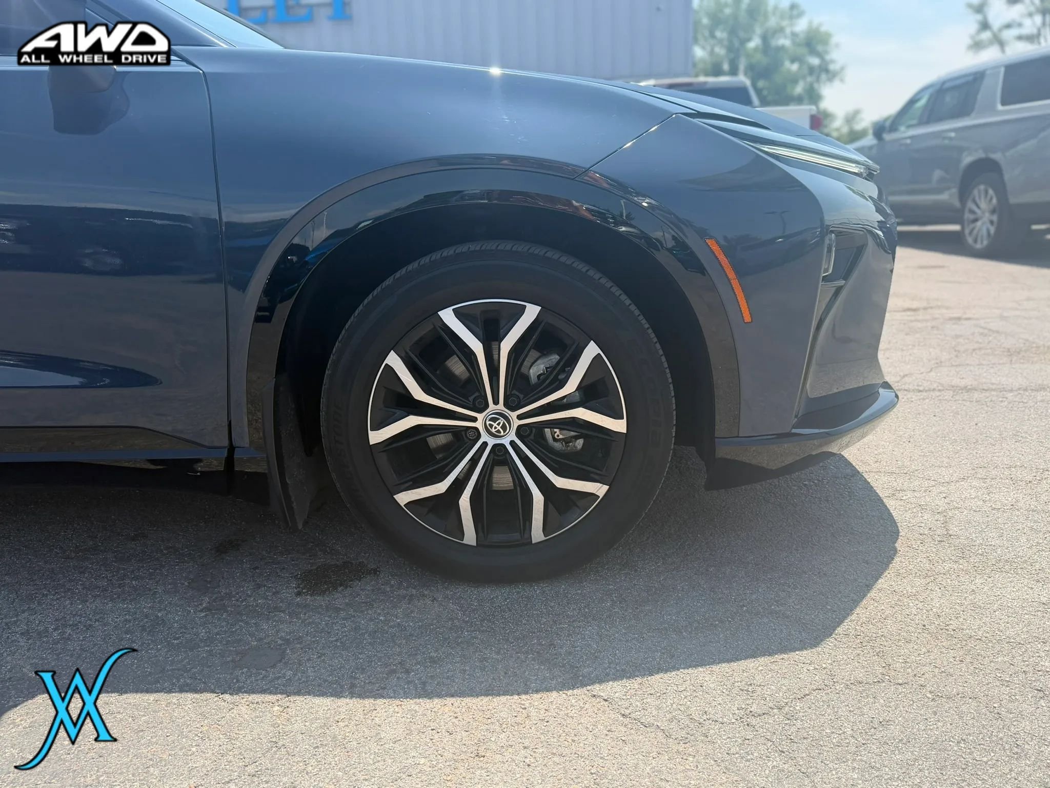 Used 2025 Toyota Crown Signia AWD/4WD image 9