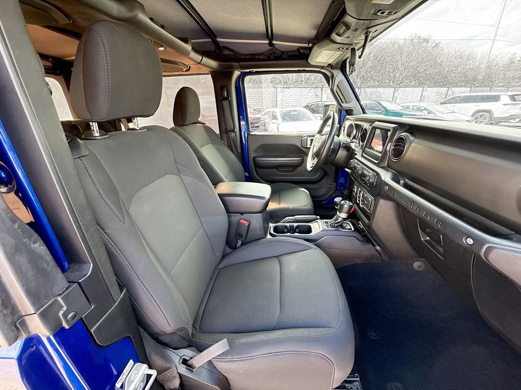 Used 2019 Jeep Wrangler Sport image 32