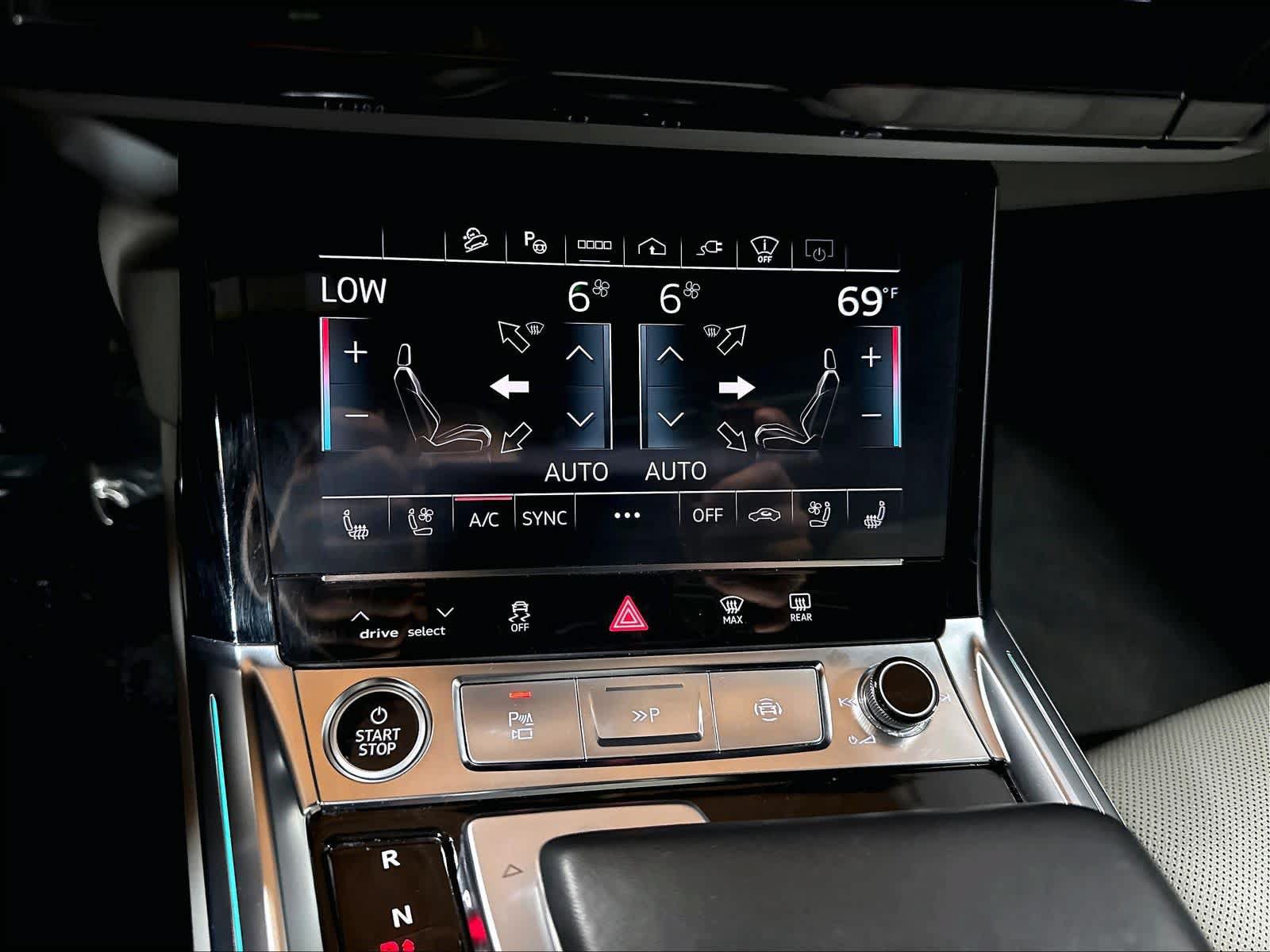 Certified 2024 Audi Q8 e-tron Prestige AWD/4WD image 33