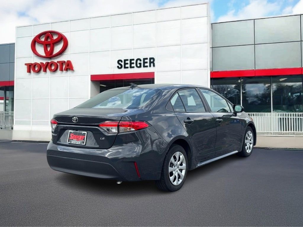 Used 2024 Toyota Corolla LE FWD video 3