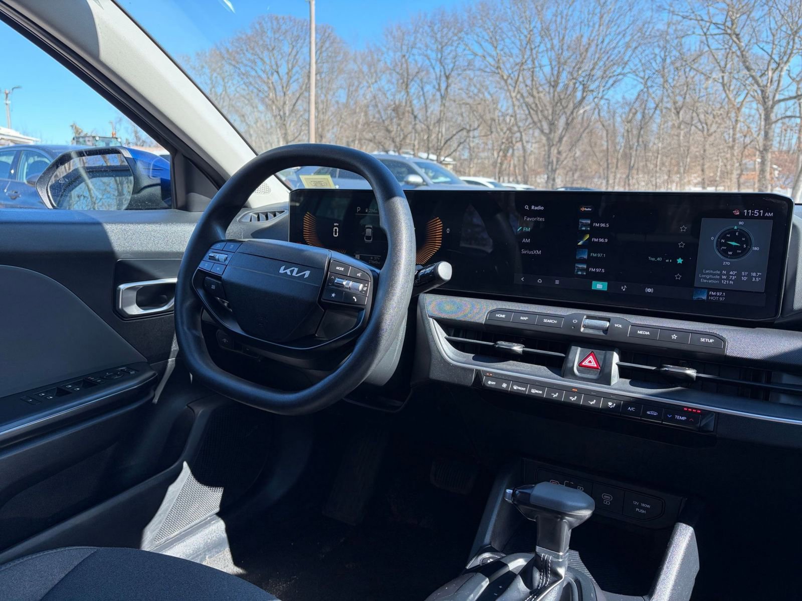 Used 2025 Kia K4 FWD image 33
