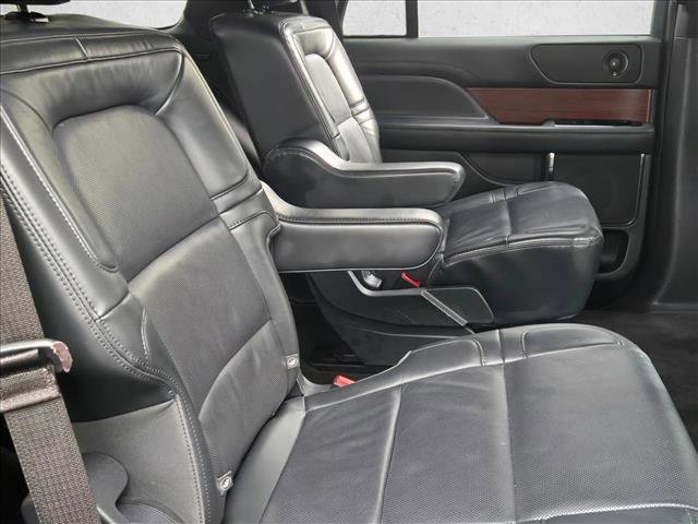 Used 2023 Lincoln Navigator Reserve image 22