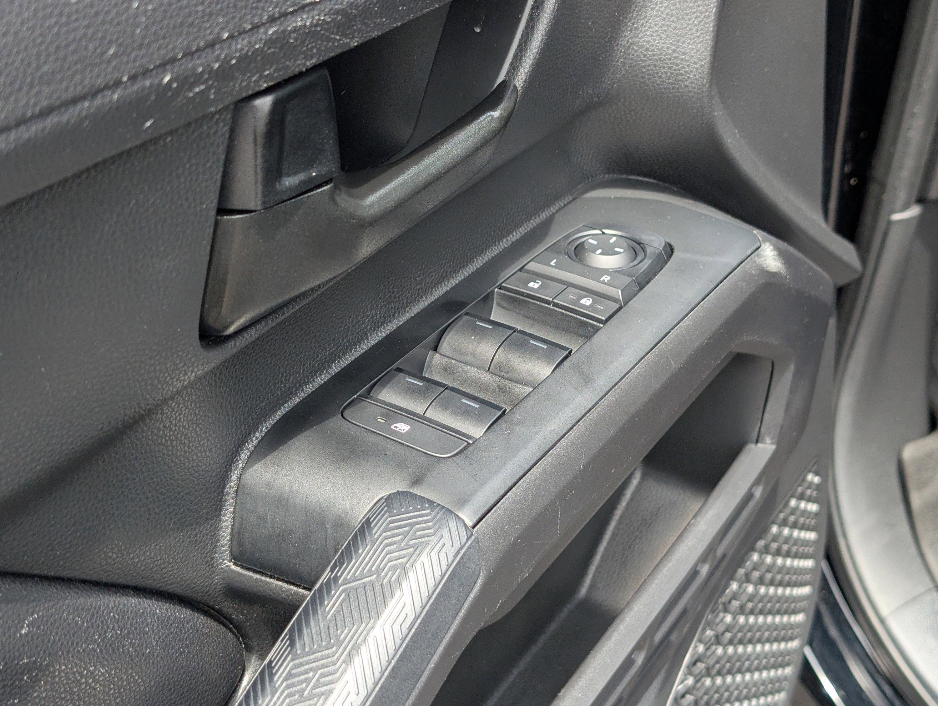 Used 2025 Toyota Tacoma SR5 RWD image 16