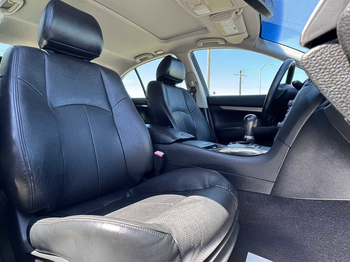 Used 2015 INFINITI Q40 AWD w/ Navigation Package image 28
