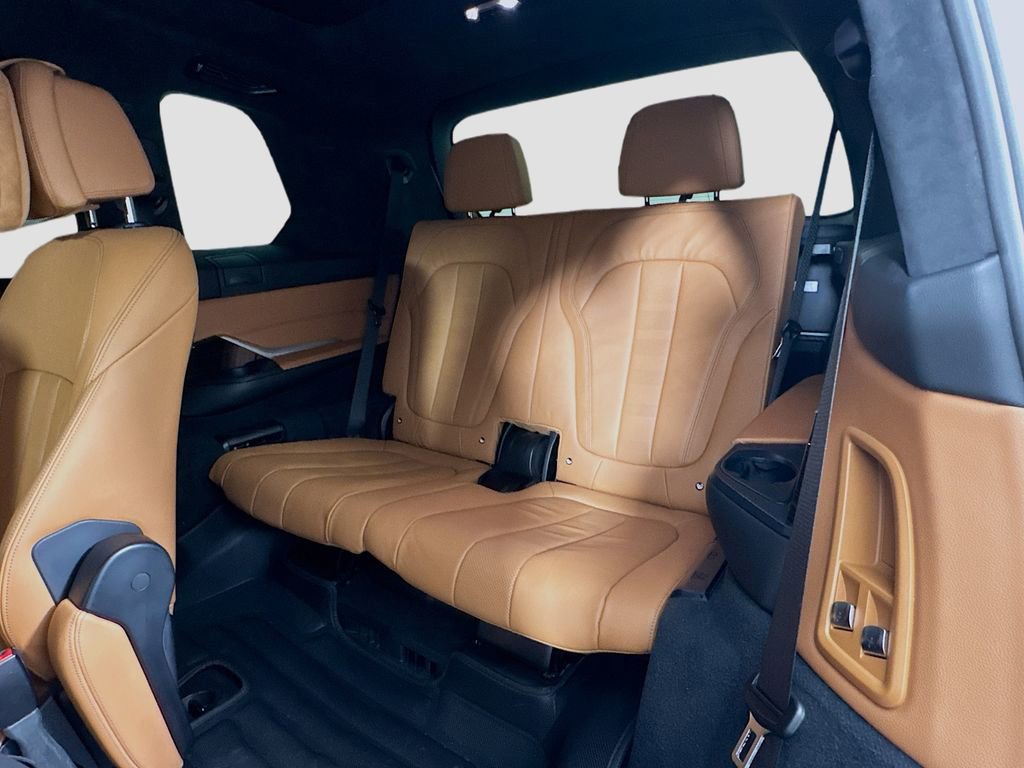 Used 2021 BMW X7 xDrive40i w/ M Sport Package image 30