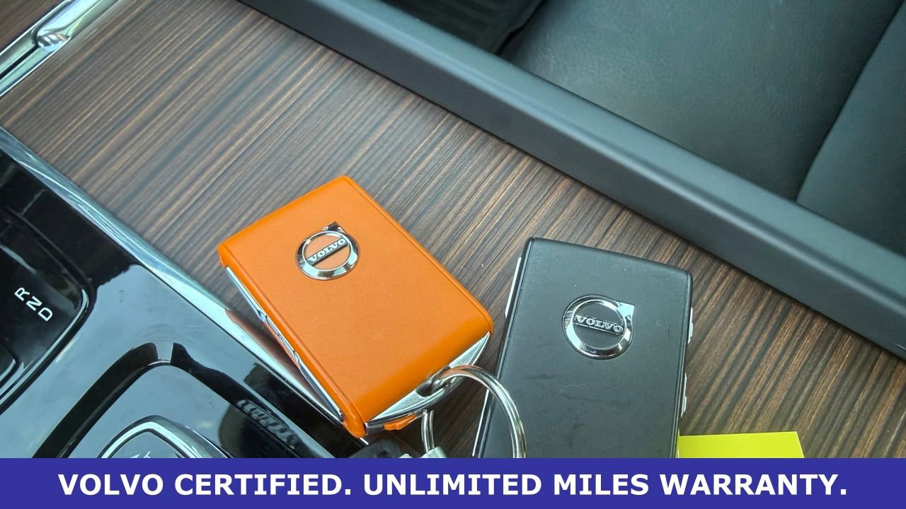 Certified 2024 Volvo XC60 B5 Plus w/ Climate Package AWD/4WD image 27