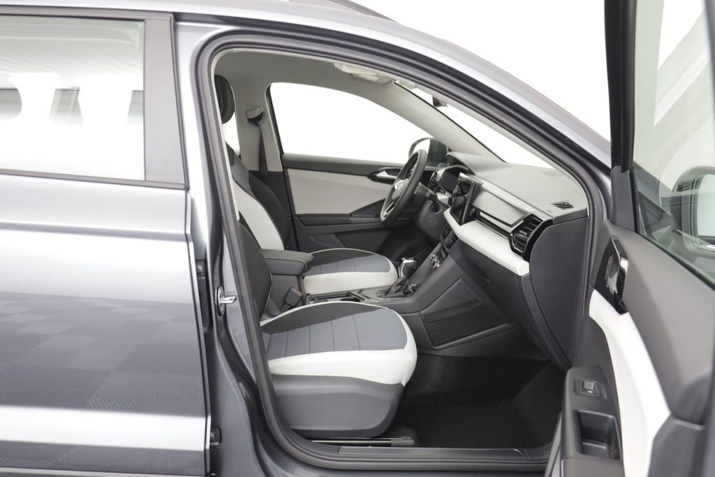 New 2026 Volkswagen Taos S image 19