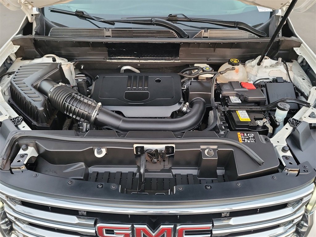 Used 2023 GMC Acadia SLE image 22